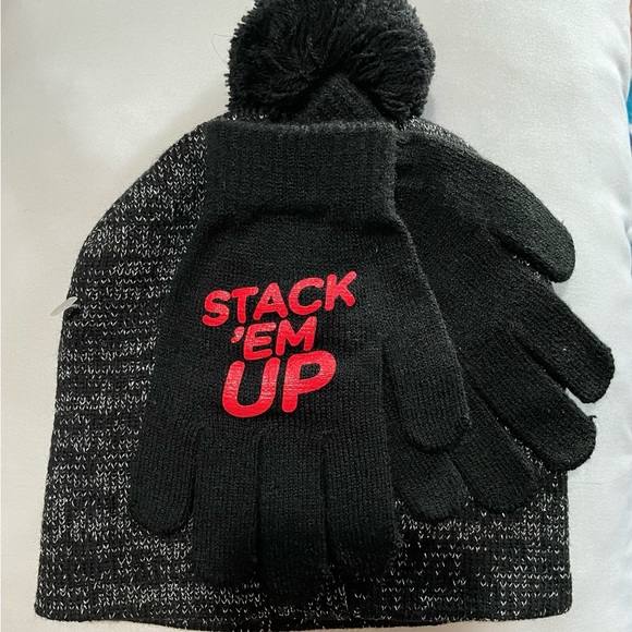 🎡Disney Tsum Tsum Hat /Gloves Set - Picture 3 of 3